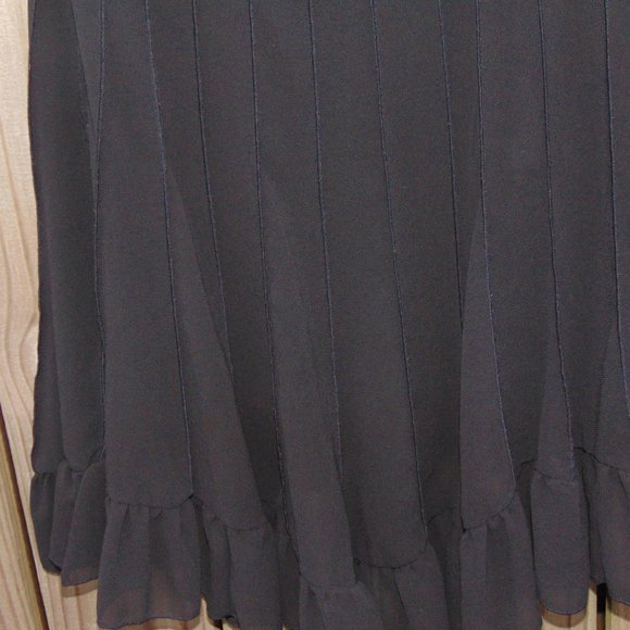 Sandra Darren Black Sleeveless Dress - Size 8P - Picture 7 of 8